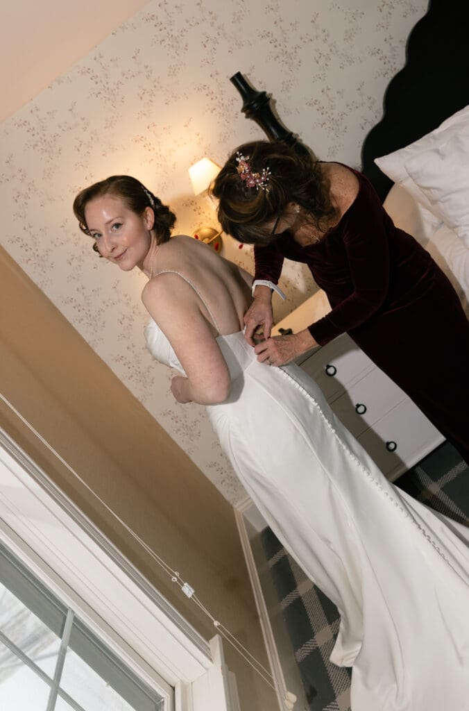 A winter wedding in the white mountains of New Hampshire at the Wentworth Inn in Jackson. 